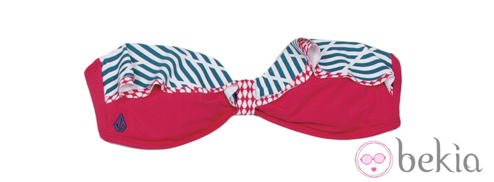 Parte superior de un bikini bandeau de la nueva colección de ropa de baño verano 2012 de Volcom