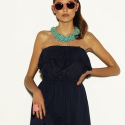 Vestido azul marino y collar aguamarina de la coleción Verano 2012 de Suiteblanco