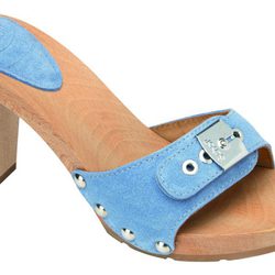 Sandalia azul de madera de la nueva colección de Scholl para este verano 2012