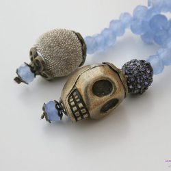 Detalle de uno de los collares de la nueva colección de joyas de Vanesa Romero