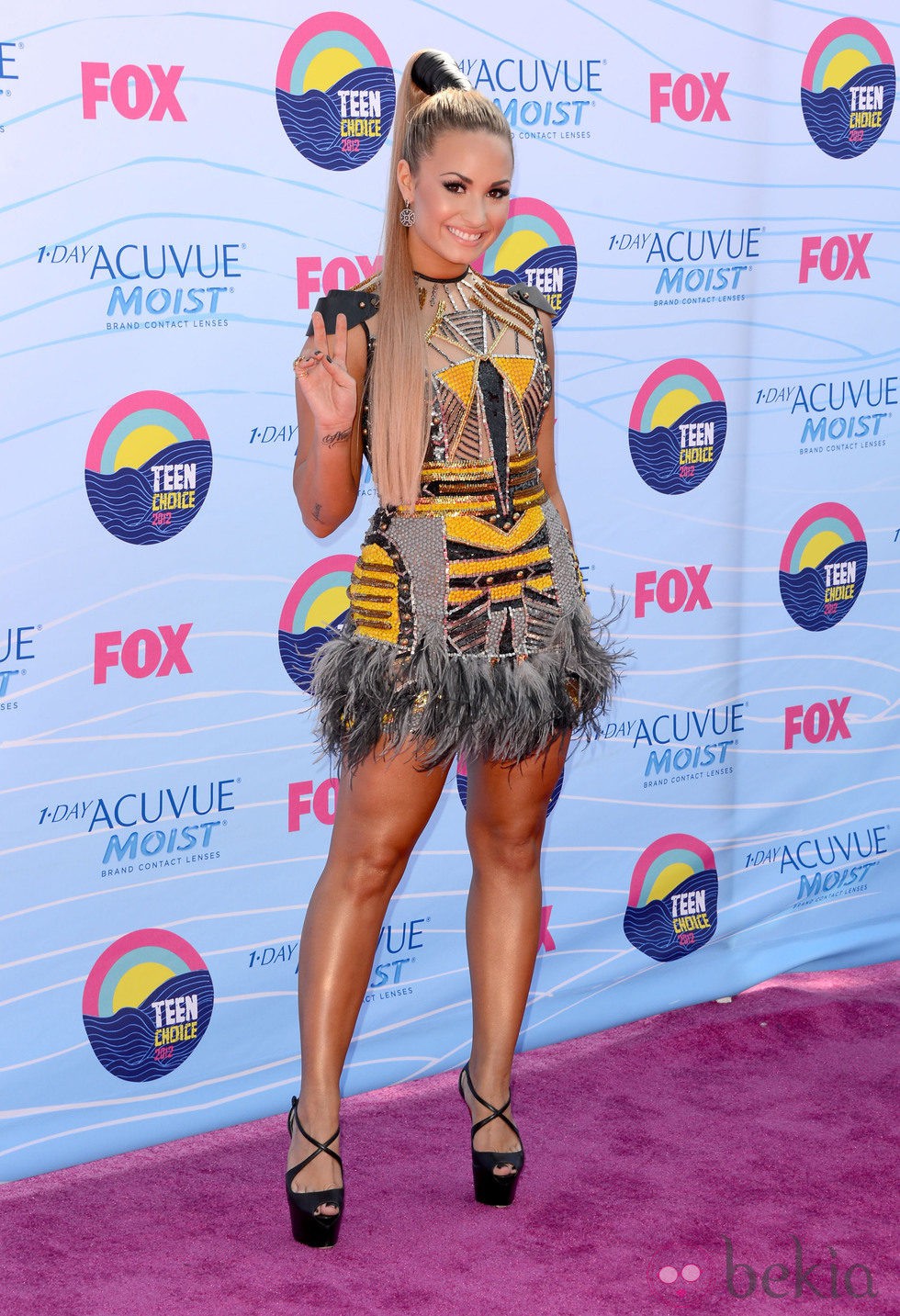 El look étnico de Demi Lovato en la gala Teen Choice Awards 2012