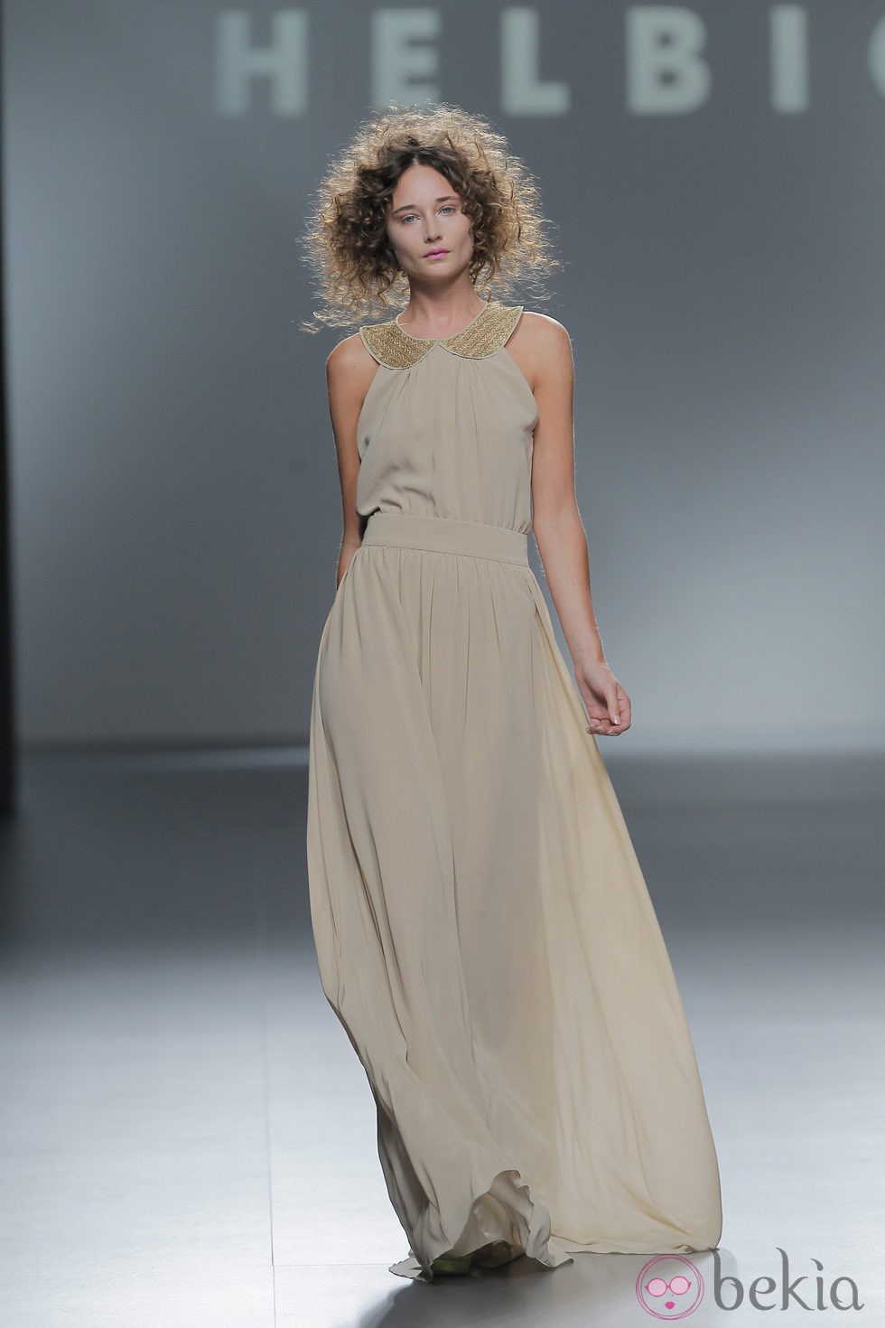 Vestido largo de Teresa Helbig, colección primavera/verano 2013