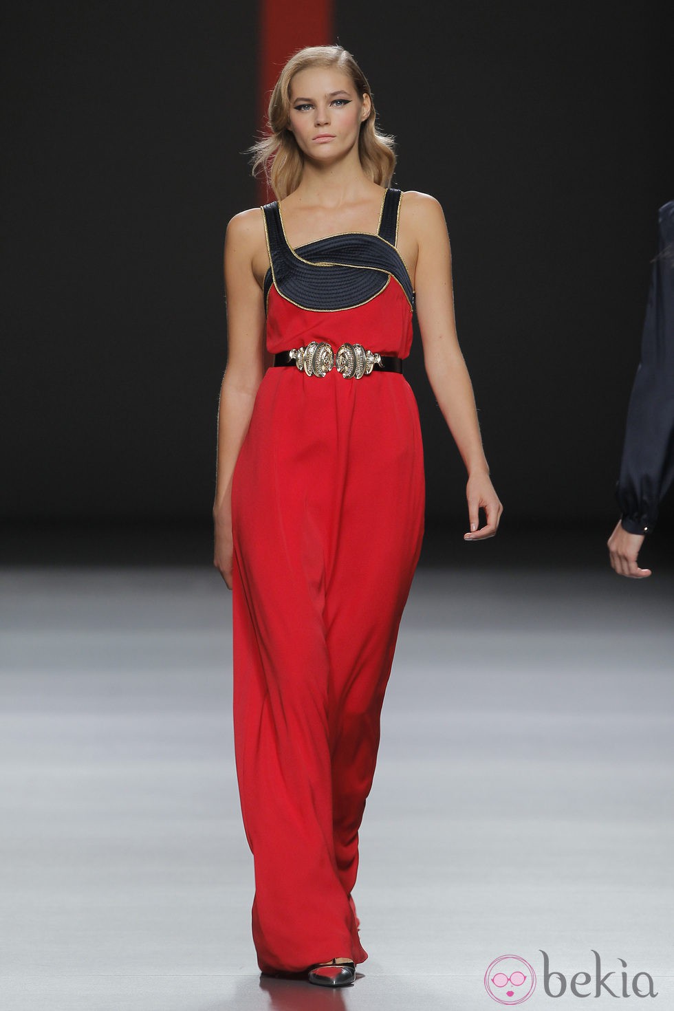 Vestido rojo de Miguel Palacio, colección primavera/verano 2013
