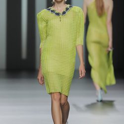 Vestido semitransparente de Martín Lamothe, colección primavera/verano 2013