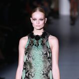 Minivestido con print de serpiente de Gucci en la Semana de la Moda de Milán primavera/verano 2013