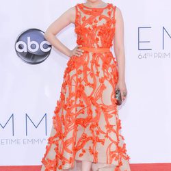 Ginnifer Goodwin con un vestido de Monique Lhuillier en los Emmy 2012