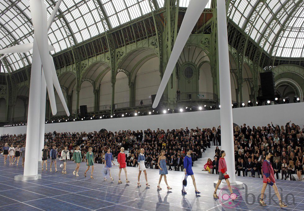 Desfile de Chanel en la Semana de la Moda de París primavera/verano 2013