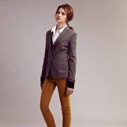 Pantalones color mostaza y chaqueta de cuadrso de I.Code otoño/invierno 2012/2013