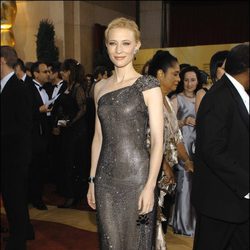 Cate Blanchett de Armani Privé en los Oscar