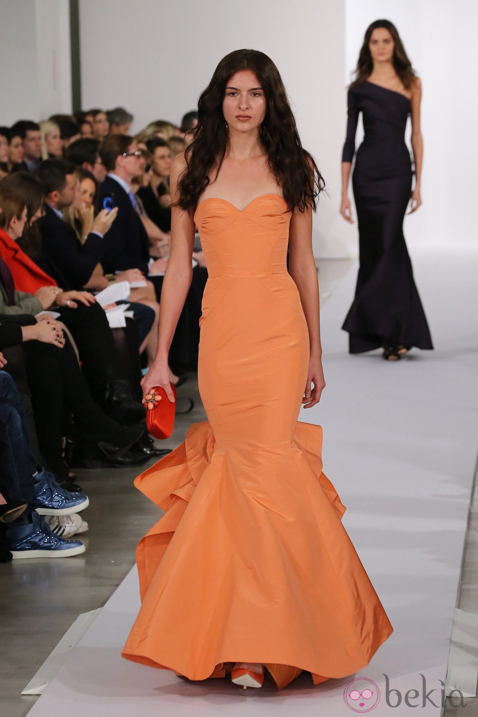 Vestido naranja de la colección pre-fall 2013 de Oscar de la Renta