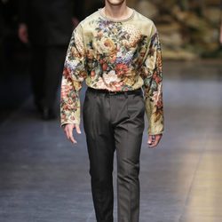 Jersey floreado de la colección otoño/invierno 2013/2014 de Dolce & Gabbana en la Semana de la Moda Masculina de Milán