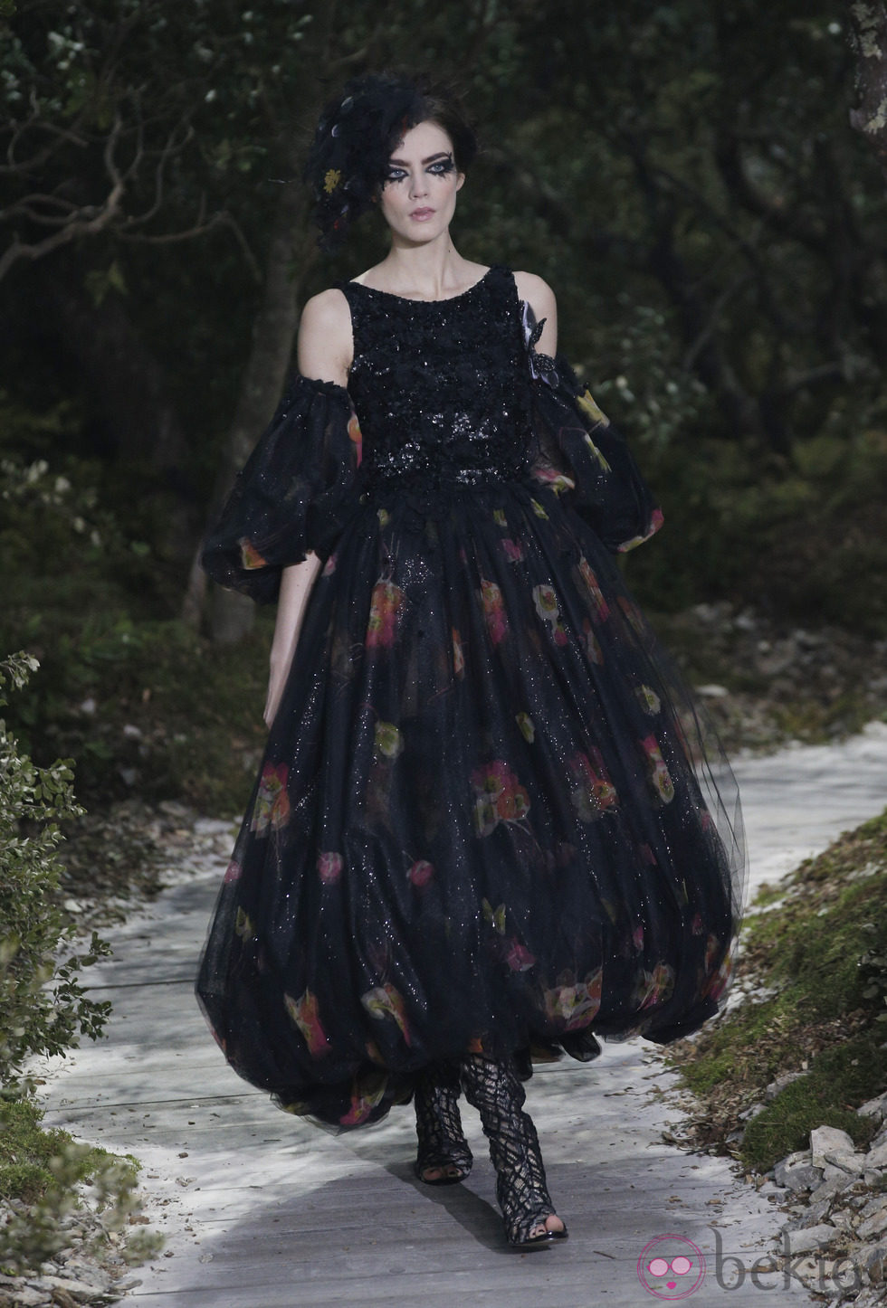 Vestido con estampado floral de la colección primavera/verano 2013 de Chanel en la Semana de la Alta Costura de París