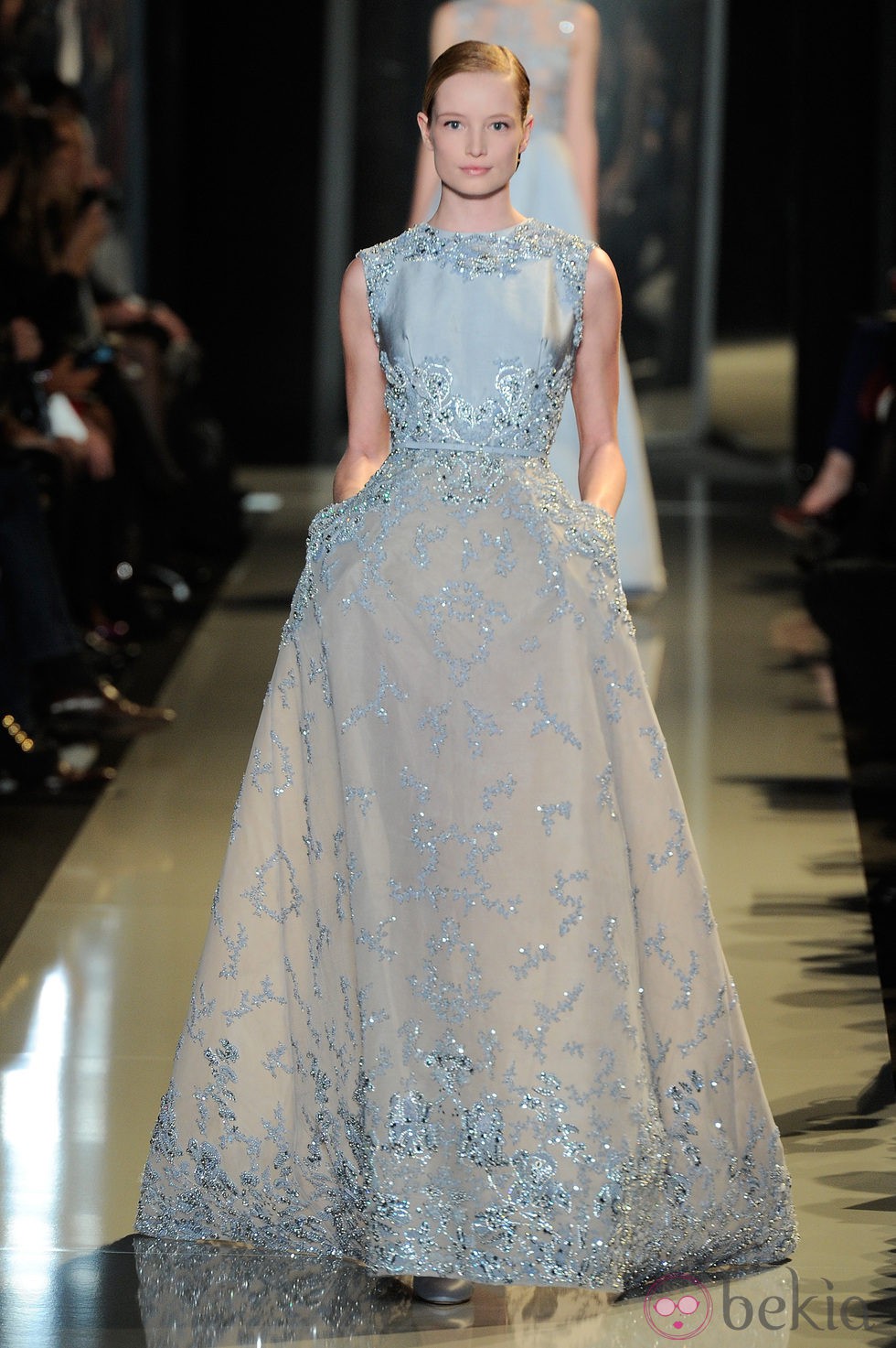 Vestido azul de la colección primavera/verano 2013 de Elie Saab de la Semana de la Alta Costura de París