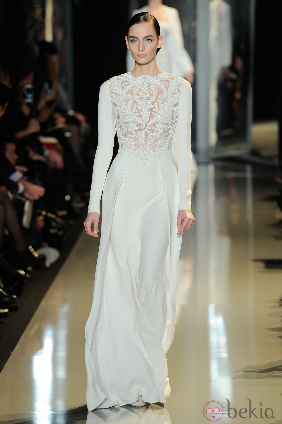 Vestido blanco de la colección primavera/verano 2013 de Elie Saab de la Semana de la Alta Costura de París