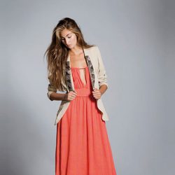 Vestido largo en color coral de la colección primavera/verano 2013 de Hoss Intropia