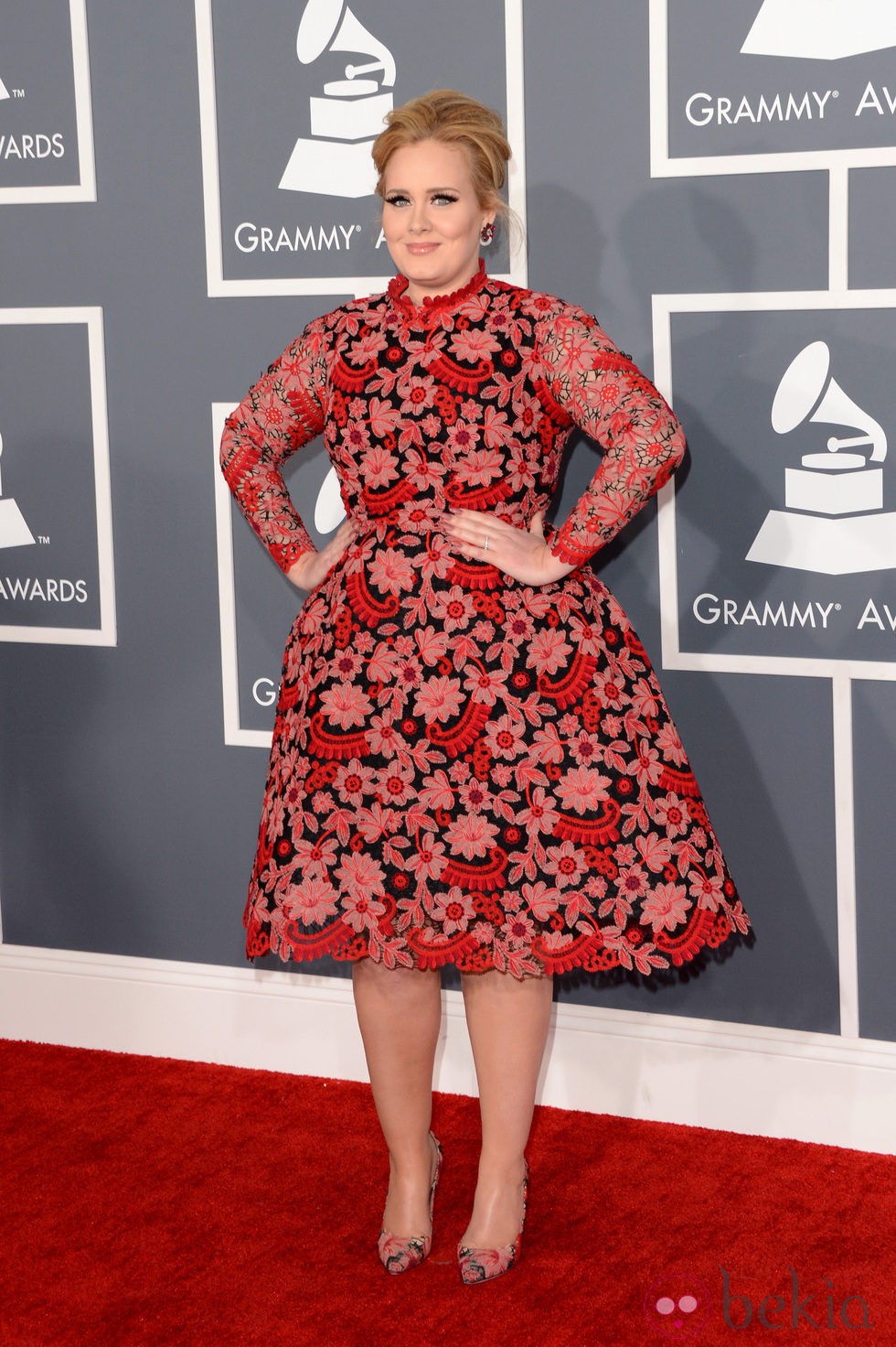 Adele con un vestido de Valentino en los Grammy 2013