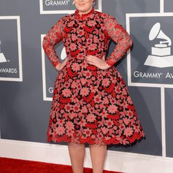Adele con un vestido de Valentino en los Grammy 2013