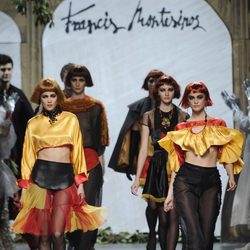 Homenaje a la bandera española en la colección otoño/invierno 2013/2014 de Francis Montesinos en Madrid Fashion Week