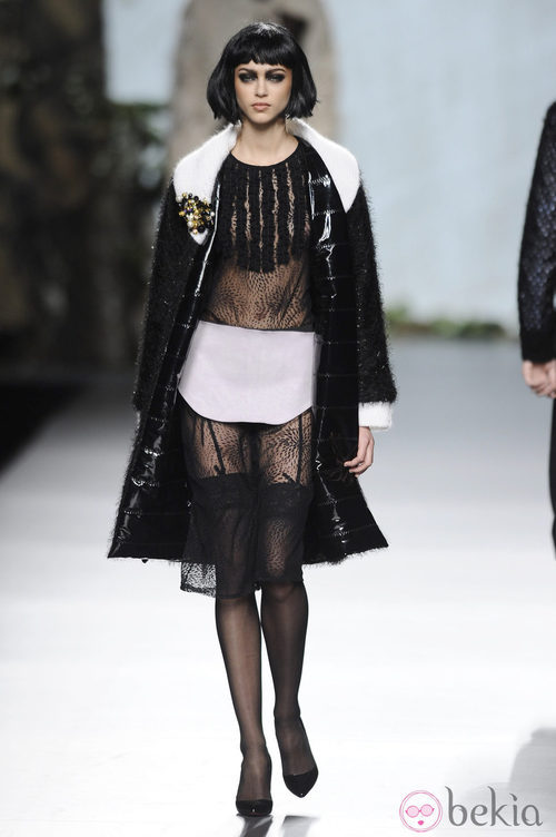 Look gótico en la colección otoño/invierno 2013/2014 de Francis Montesinos en la Madrid Fashion Week