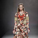 Vestido de estampado floral de la colección otoño/invierno 2013/2014 de Ana Locking en Madrid Fashion Week
