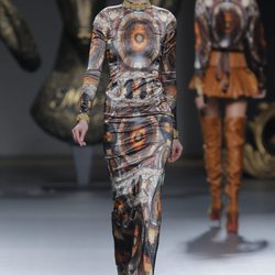 Vestido de la colección otoño/invierno 2013/2014 de Maya Hansen en Madrid Fashion Week