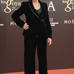 Concha Velasco vestida de Armani y con joyas de Carrera y Carrera en los Goya 2013
