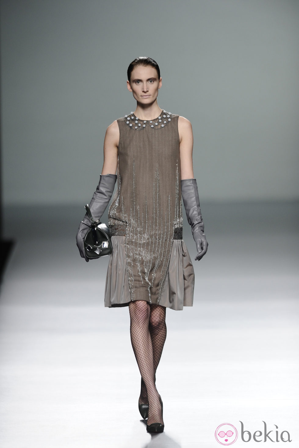 Vestido con trasparencias de la colección otoño/invierno 2013/2014 de Victorio y Lucchino en Madrid Fashion Week