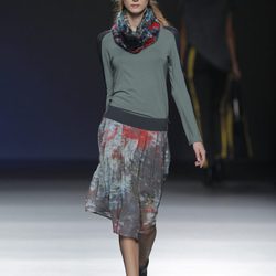 Falda con vuelo étnica de la colección otoño/invierno 2013/2014 de Sara Coleman en Madrid Fashion Week