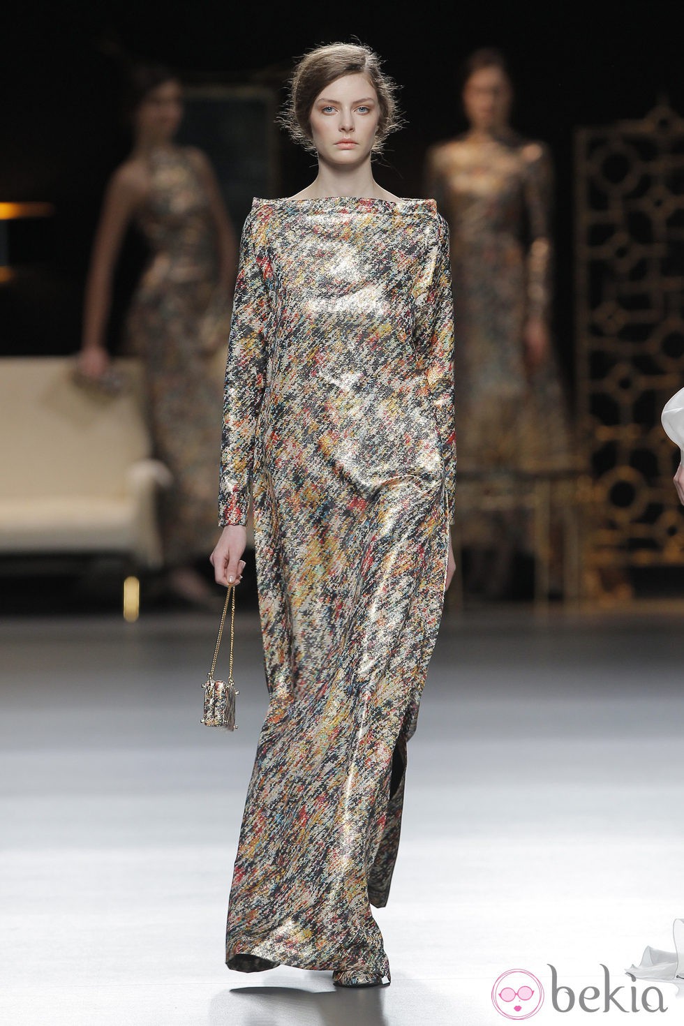 Vestido largo degradado de la colección otoño/invierno 2013/2014 de Juanjo Oliva en Madrid Fashion Week