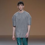 Pantalón masculino verde esmeralda de la colección otoño/invierno 2013/2014 de A.A. de Amaya Arzuaga en Madrid Fashion Week