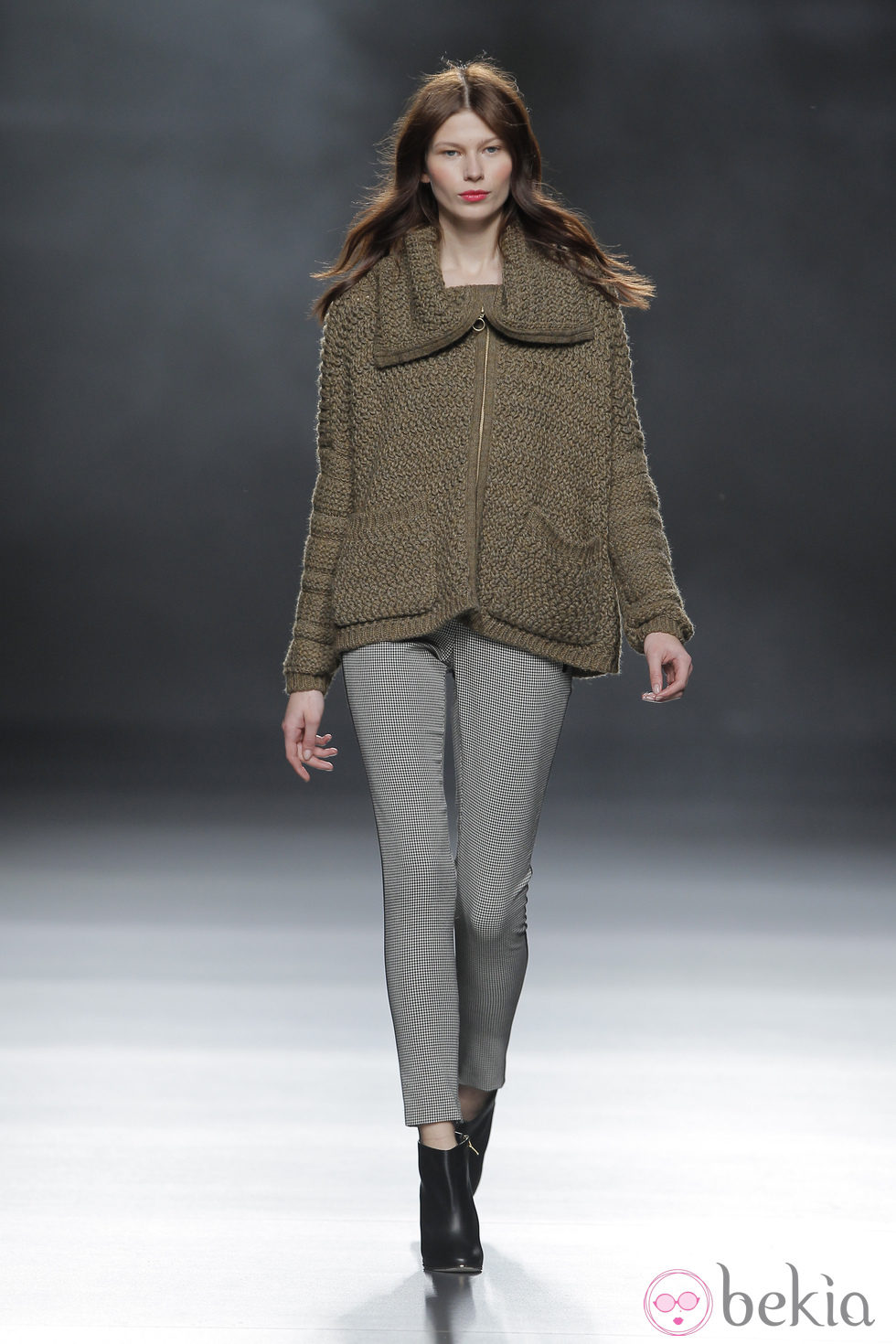 Chaqueta de punto de la colección otoño/invierno 2013/2014 de Sita Murt en Madrid Fashion Week