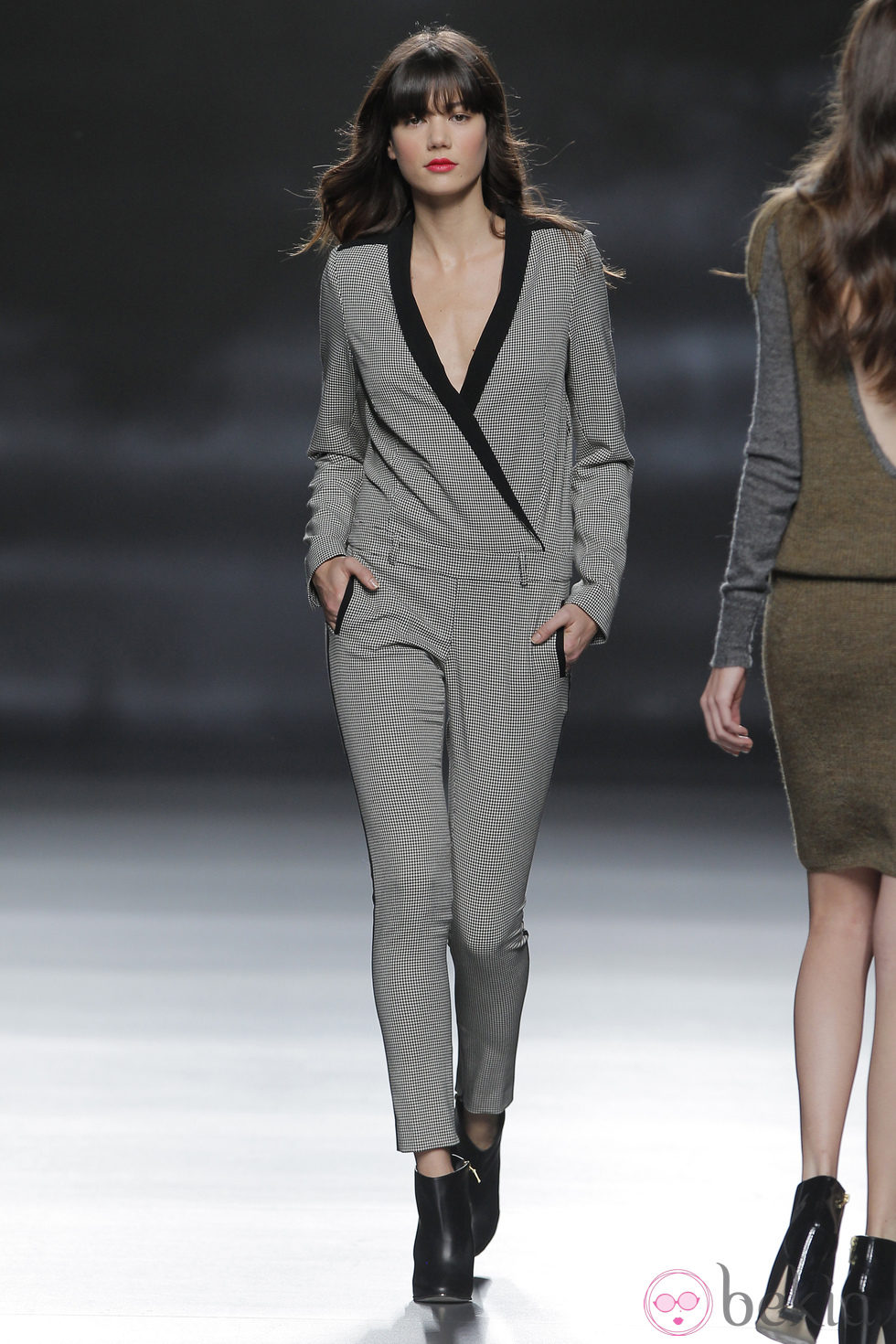 Mono gris de la colección otoño/invierno 2013/2014 de Sita Murt en Madrid Fashion Week