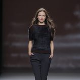 Look negro de la colección otoño/invierno 2013/2014 de Sita Murt en Madrid Fashion Week