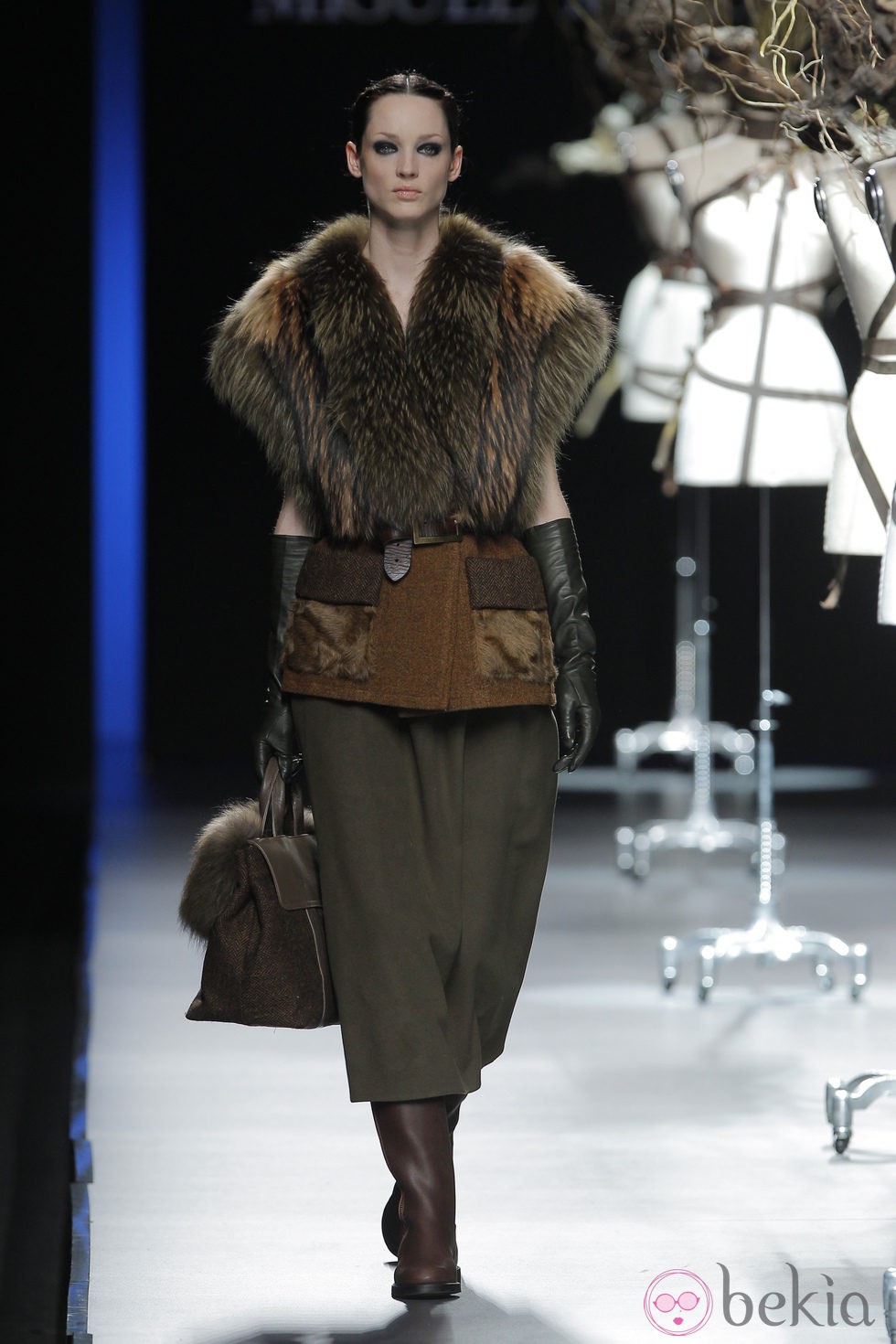 Chaleco de piel de la colección otoño/invierno 2013/2014 de Miguel Marinero en Madrid Fashion Week