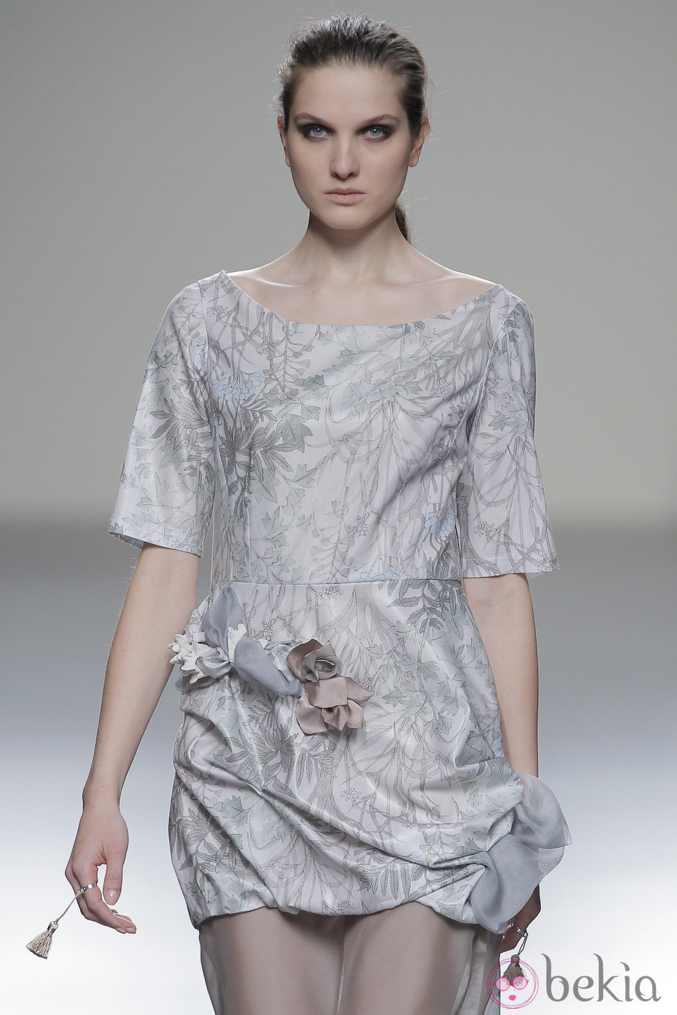 Vestido estampado de la colección otoño/invierno 2013/2014 de Våldnad en Madrid Fashion Week