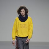 Jersey amarillo de la colección otoño/invierno 2013/2014 de Heridadegato en El Ego de Madrid Fashion Week