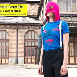 Camiseta Pussy Riot de la colección 'Ropa Comprometida' de Amnistía Internacional