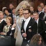 La princesa Victoria de Suecia con un vestido nude durante la ceremonia de investidura de Guillermo de Holanda