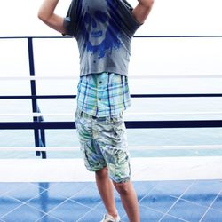 Pantalón con motivos tropicales de la colección primavera/verano 2013 de Benetton