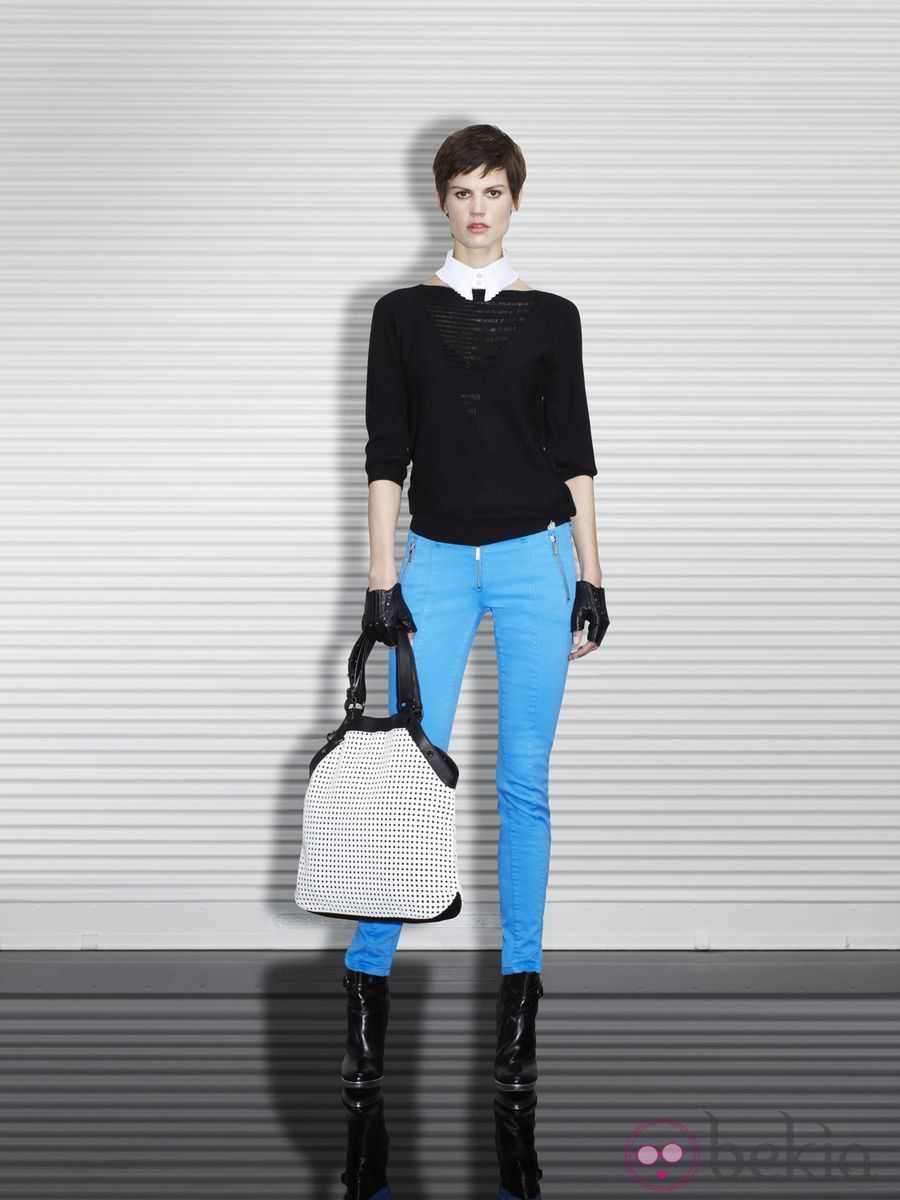 Look con bolso Keefer Bag de la colección primavera/verano 2013 de Karl Lagerfeld