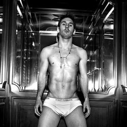 Leo Messi posando con unos calzoncillos para Dolce & Gabbana