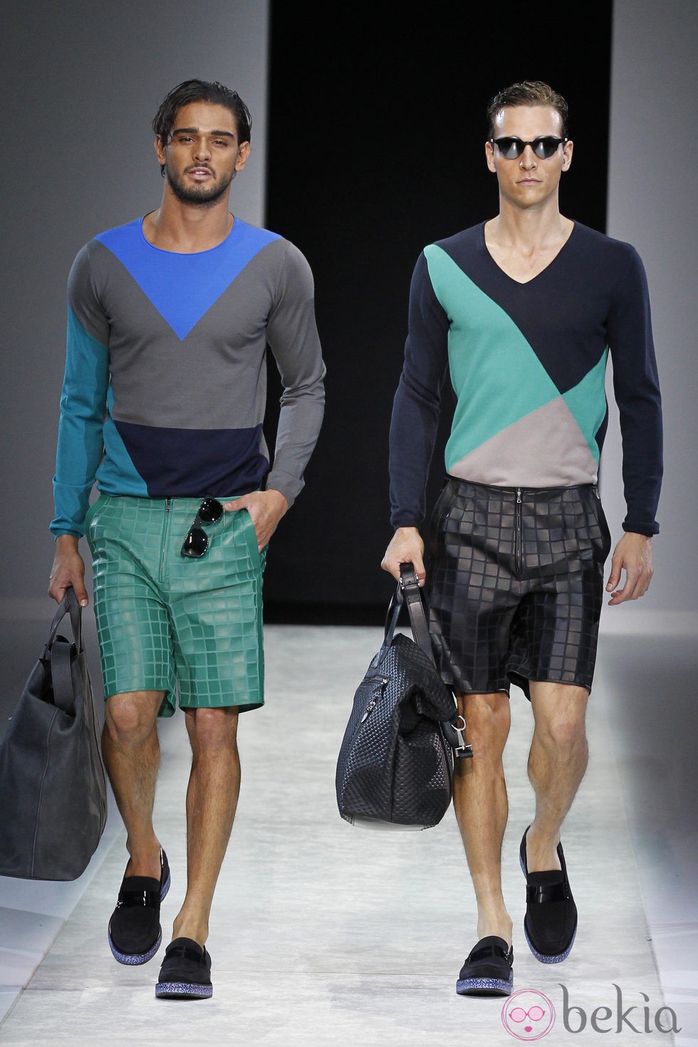 Looks de la colección primavera/verano 2014 de Emporio Armani en la Semana de la Moda de Milán
