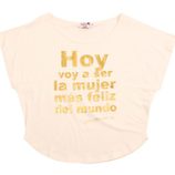 Camiseta blanca 'Hoy voy a ser la mujer más feliz del mundo' de Dolores Promesas