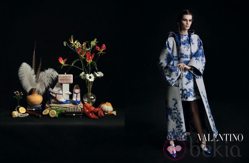 Abrigo y vestido estampado de la colección otoño/invierno 2013 de Valentino