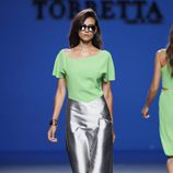 Falda metalizada de la colección primavera/verano 2014 de Roberto Torretta en Madrid Fashion Week