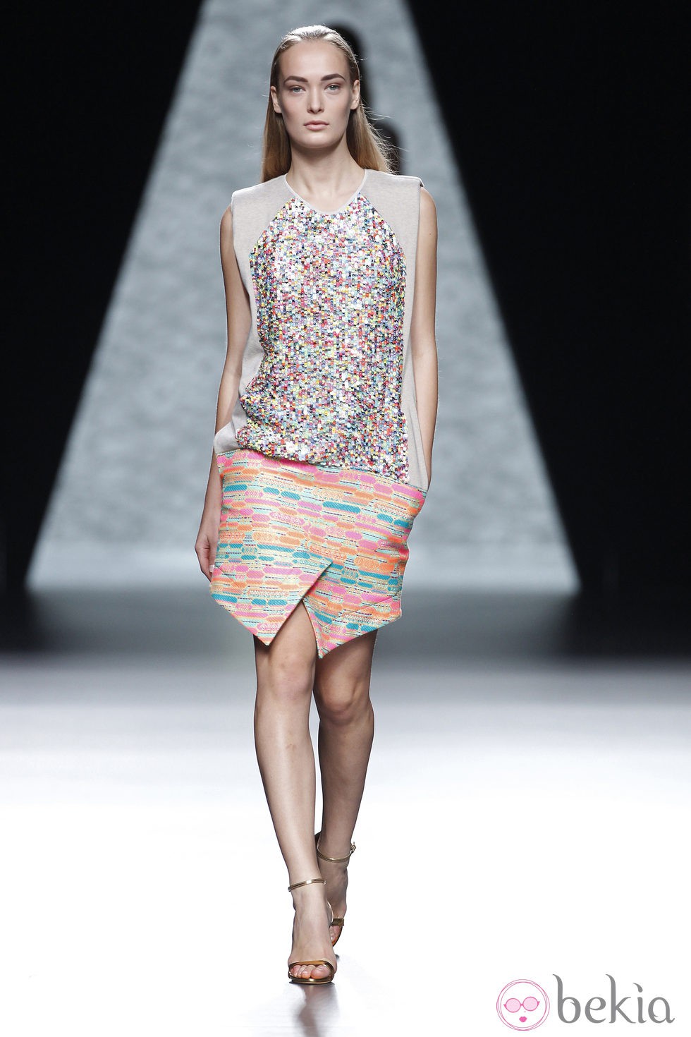 Look de la colección primavera/verano 2014 de Ana Locking en Madrid Fashion Week