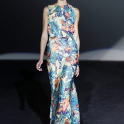 Vestido largo de la colección primavera/verano 2014 de Roberto Verino en Madrid Fashion Week