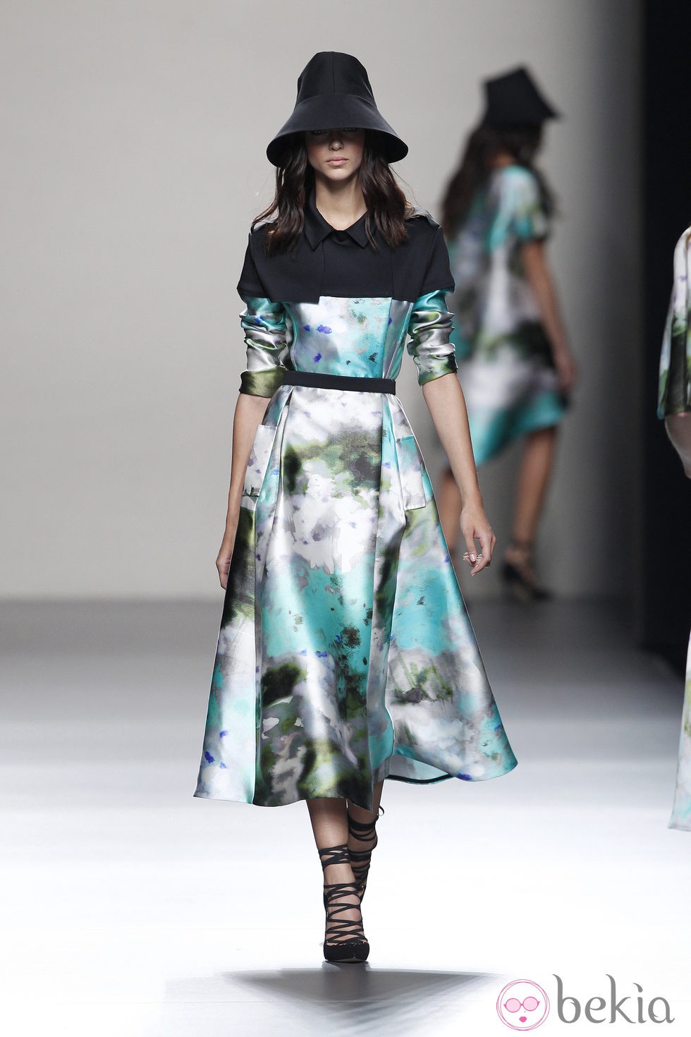 Vestido línea A de la colección primavera/verano 2014 de Juanjo Oliva en Madrid Fashion Week