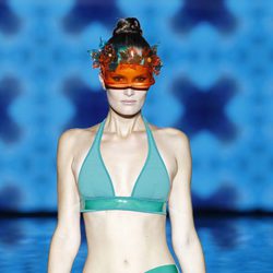 Bikini y pareo de la colección primavera/verano 2014 de Andrés Sardá en Madrid Fashion Week