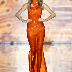 Vestido y biquini naranjas de la colección primavera/verano 2014 de Andrés Sardá en Madrid Fashion Week